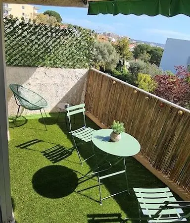 Studio Avec Grande Terrasse Apartman Antibes